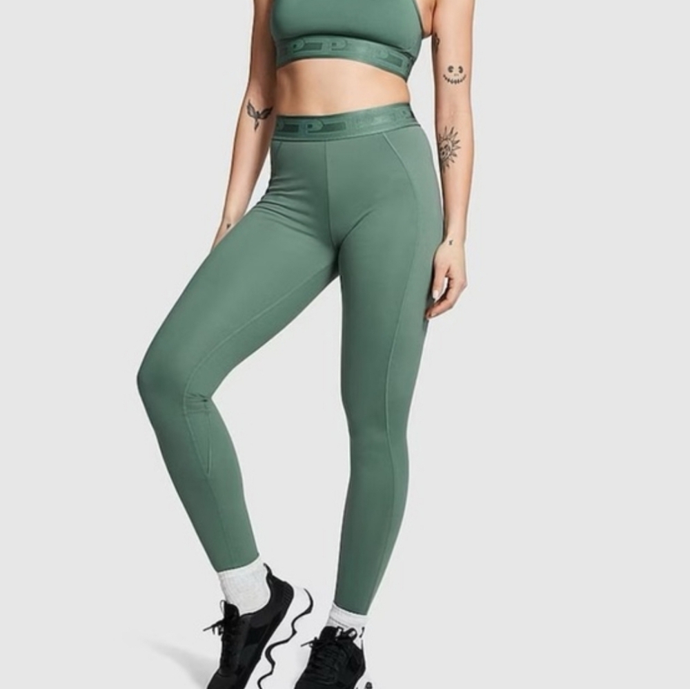 VS PINK Ultimate High Waist Legging